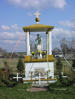 Przydrożna kapliczka w Chojniczkach (fot. Beata Grabowska)